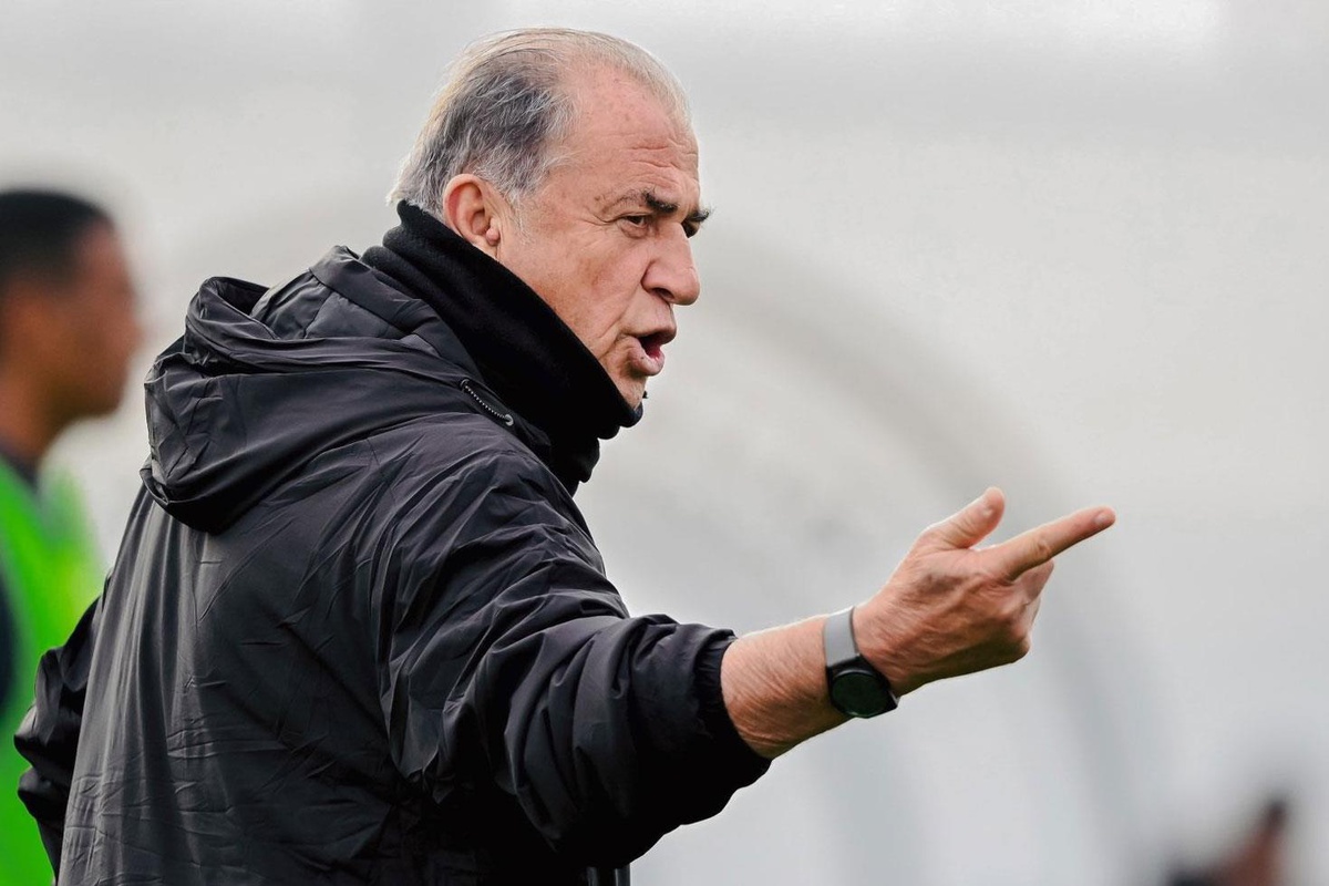 A Milli Takım\'ın maçında Fatih Terim sürprizi