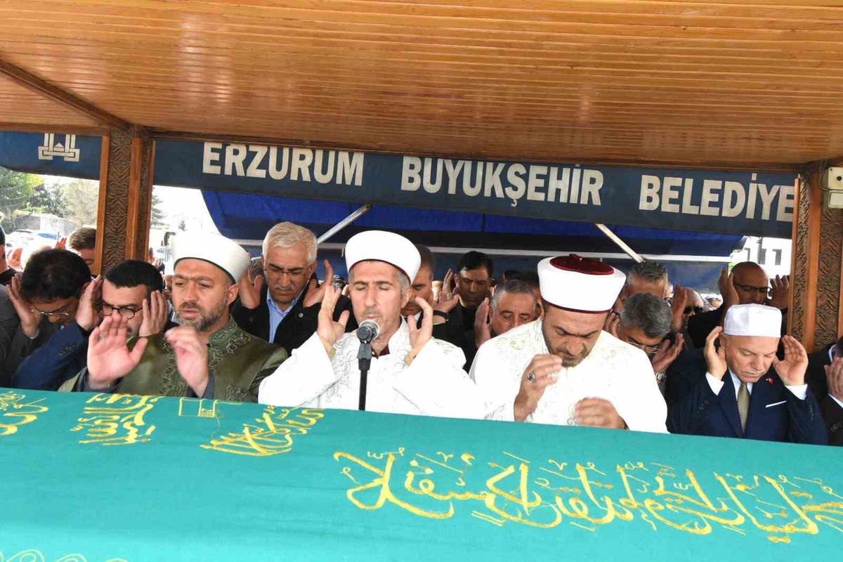 AK Parti Milletvekili Mehmet Emin Öz\'ün ağabeyi kalp krizi sonucu hayatını kaybetti