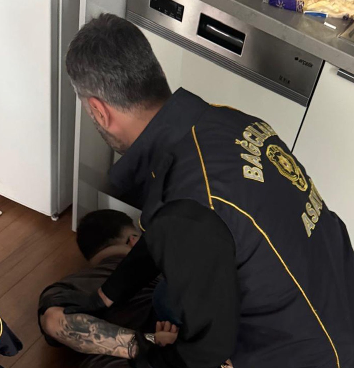 Bağcılar\'da aranan 7 şüpheli yakalandı, cezaları toplam 61 yıl 32 ay