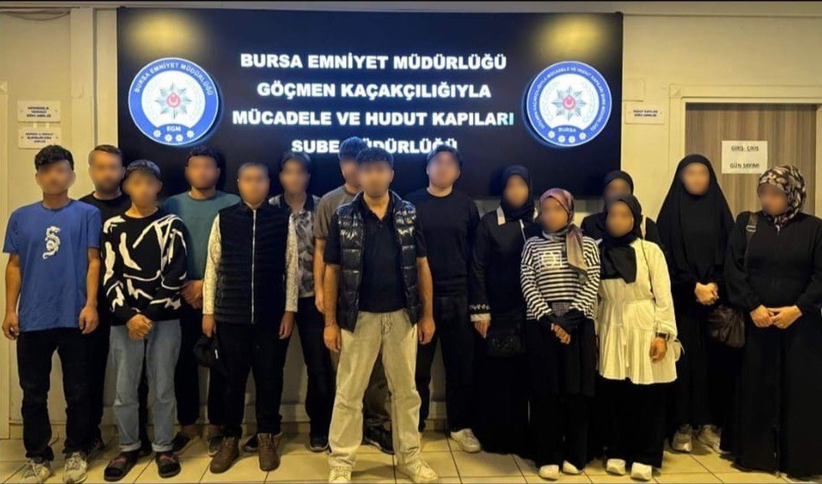 Bursa\'da iki ilçede 10 yabancı uyruklu yakalandı, 2 şüpheli gözaltına alındı
