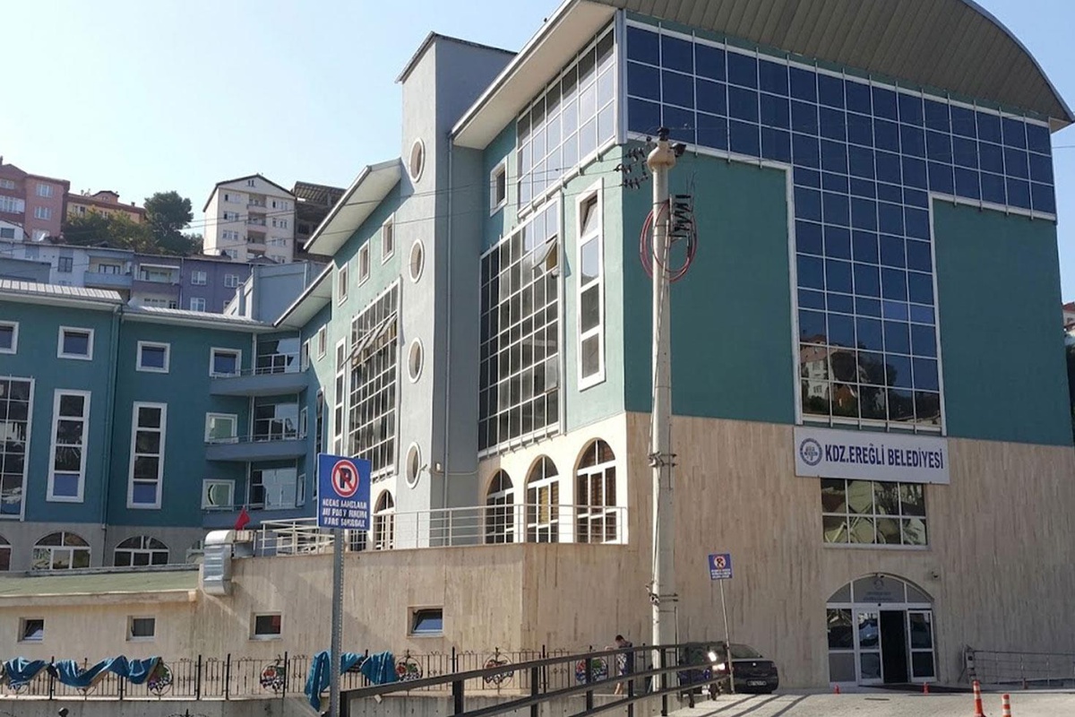 CHP\'li Karadeniz Ereğli Belediyesi\'nde zabıta müdüründen kadın güvenlik görevlisine taciz iddiası