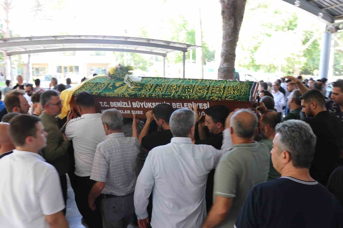 Denizli Pamukkale'de kadın yayanın ölümüne neden olan sürücüye adli kontrol verildi