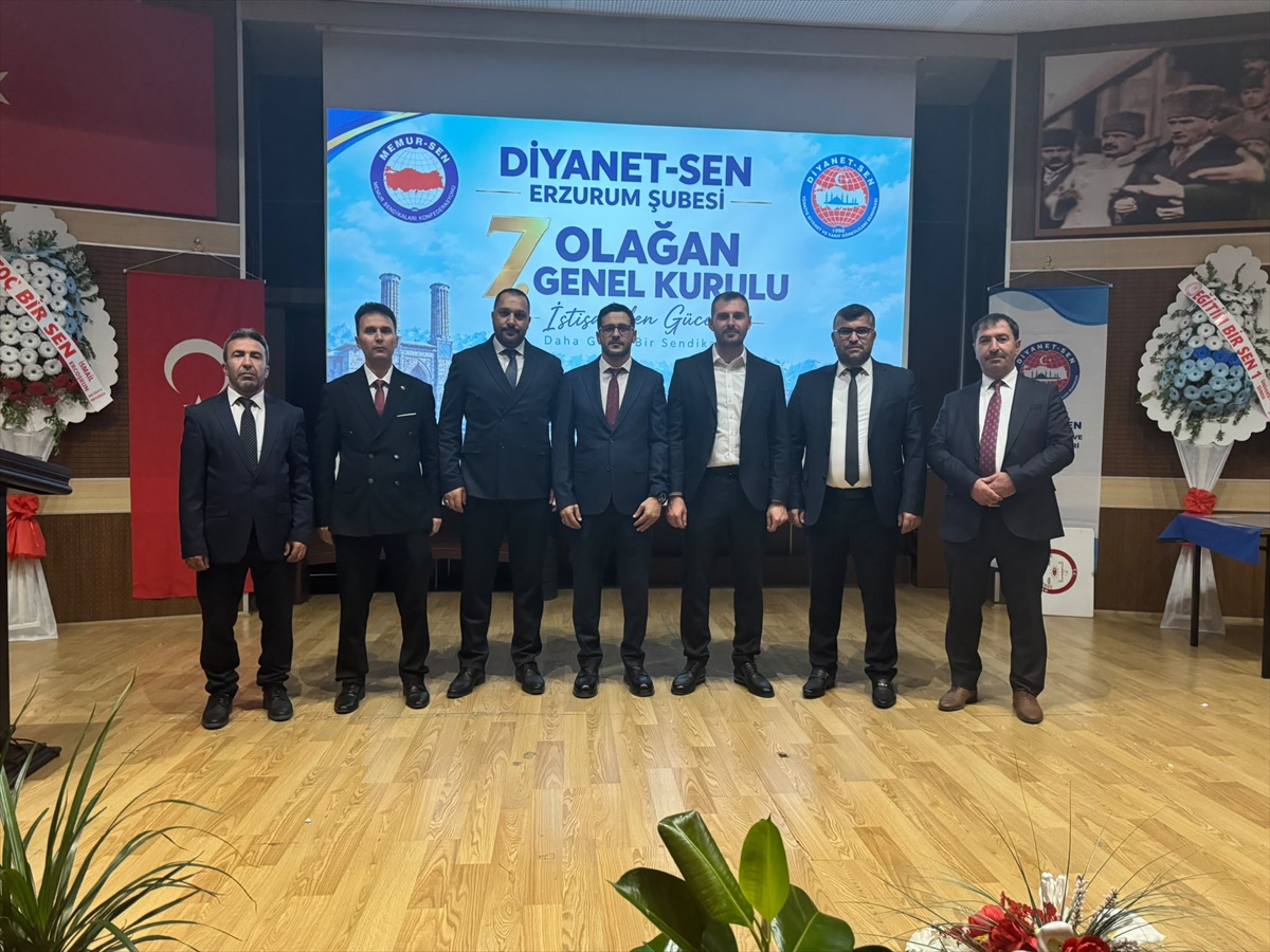 Diyanet-Sen Erzurum Şubesinde Nurullah Ardahanlı yeniden başkanlığa seçildi