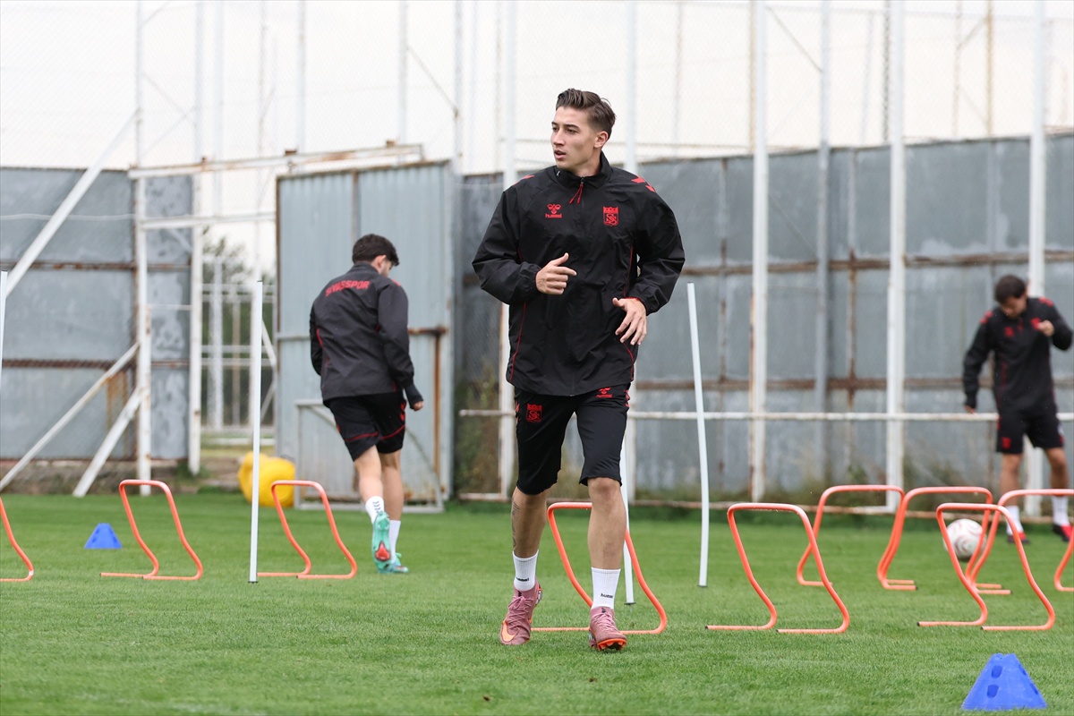 Ekenler Beton Sivasspor, çift kale maçla Pendikspor\'a hazırlanıyor