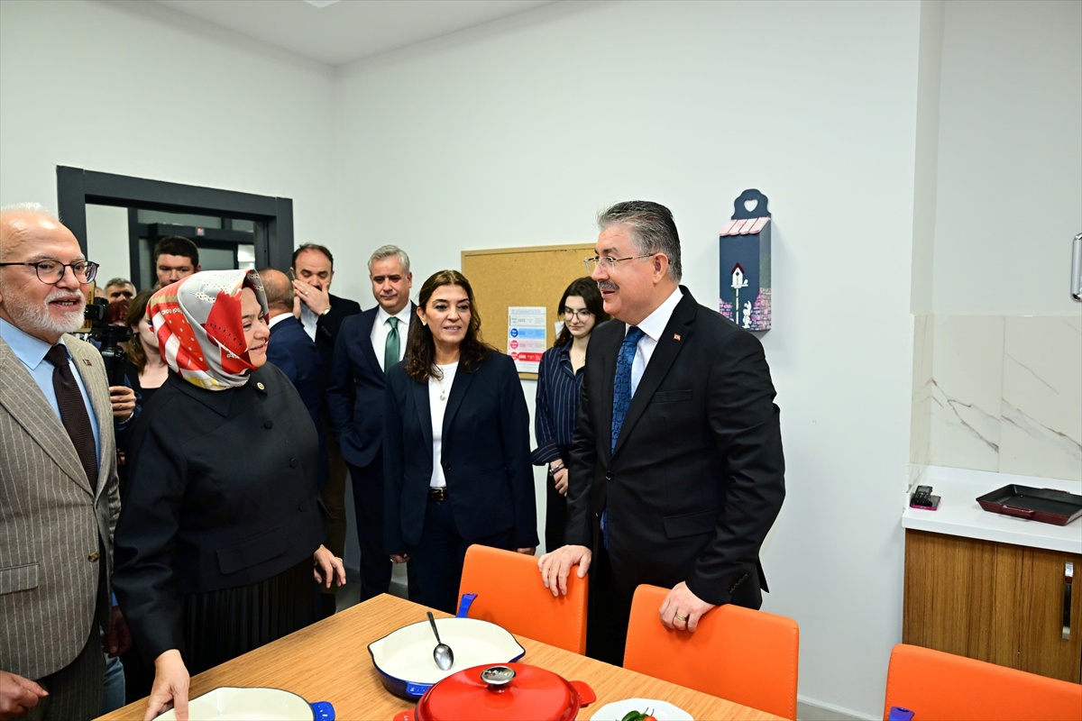 Eskişehir\'de bağımlılık tedavisi sonrası destek verecek BAHAR Merkezi açıldı