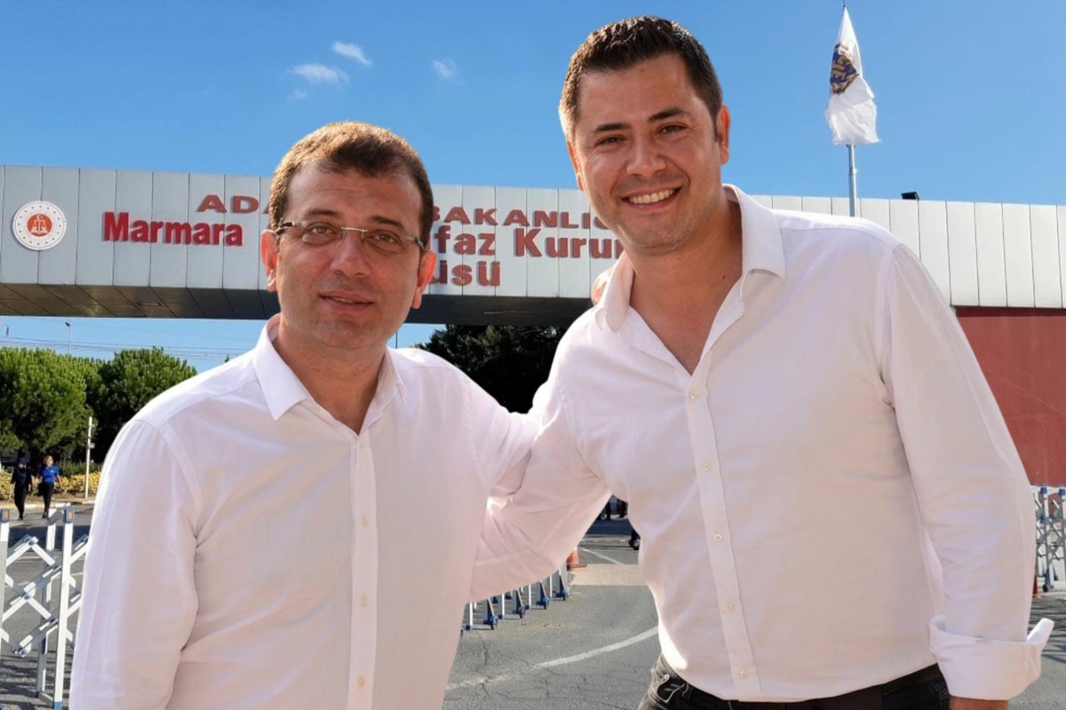 İBB Davası\'nda savcıdan reklamcıya "Murat Ongun" sorusu! "Neye dayanarak..."