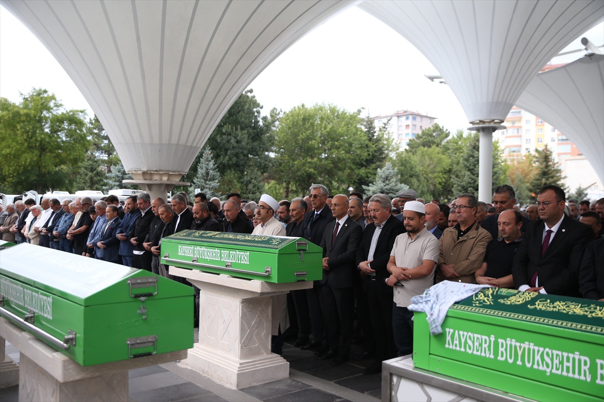 Kocasinan\'ın kurucu başkanı Ali İhsan Alçı, 86 yaşında Kayseri\'de toprağa verildi