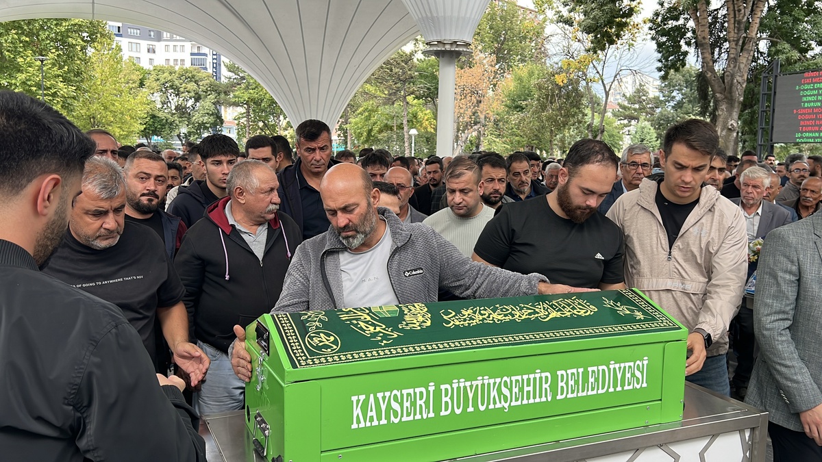 Kayseri Hacılar\'da üzerine kayadan parça düşen 3 yaşındaki çocuk kurtarılamadı