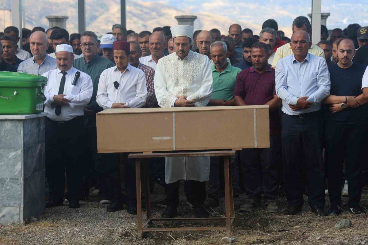 Kazada ölen 7 kişiye duygu dolu veda