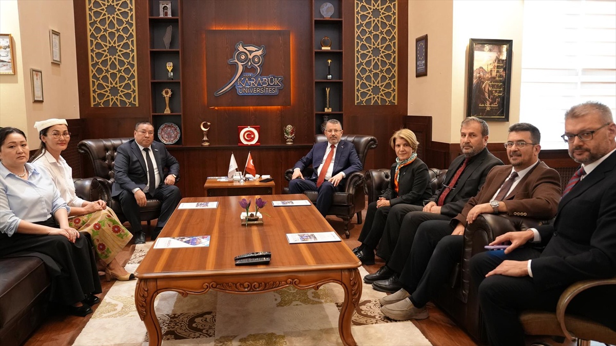 KBÜ ile Kazak üniversitesi çift diplomalı tezli yüksek lisans protokolü imzaladı