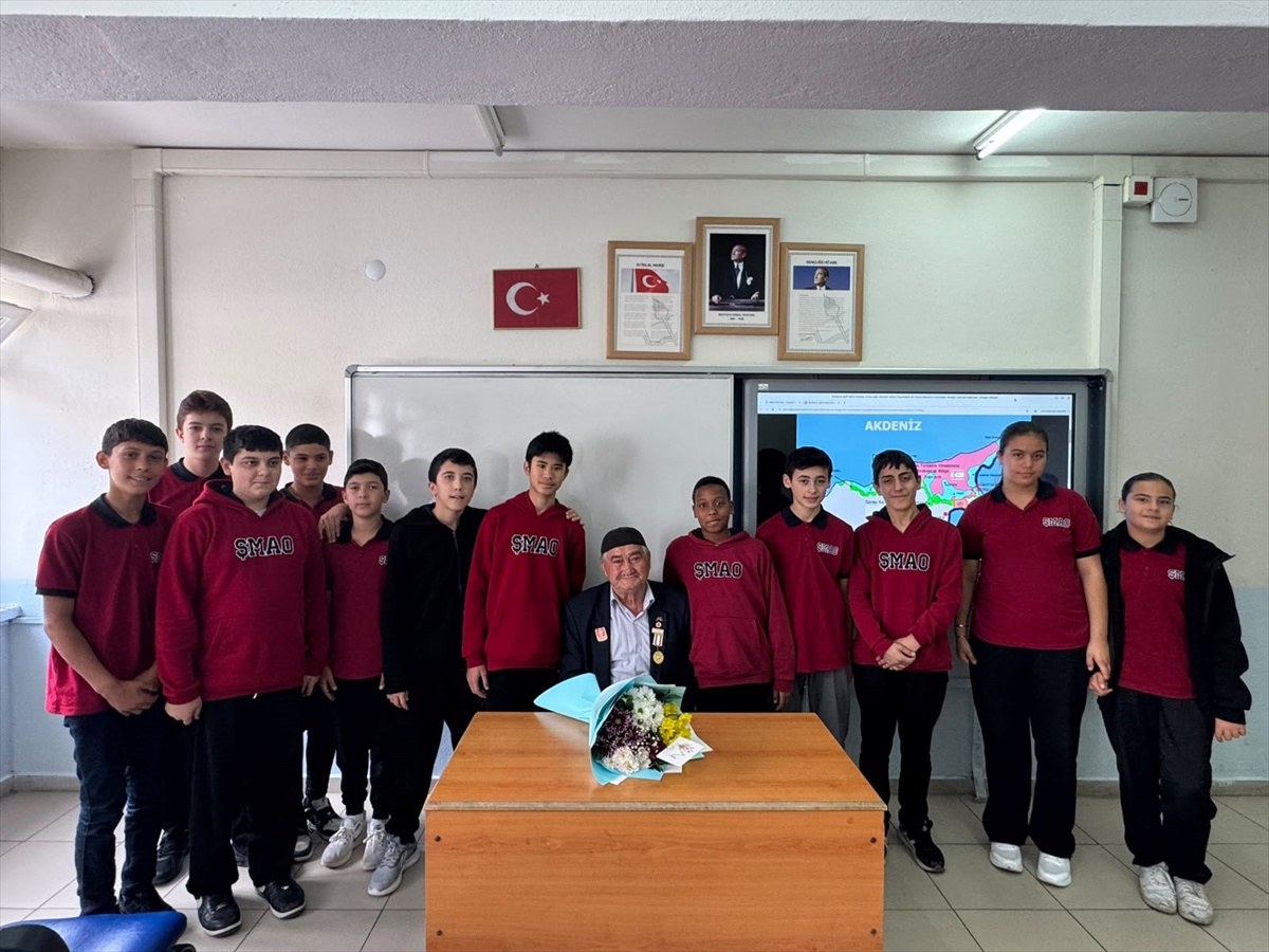 Kıbrıs Gazisi Seyit Kaymak, öğrencilerle buluştu