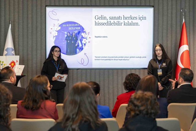 562 takımın başvurduğu BİGE'de birinci olan Moonlight, GenU'da ülkeyi temsil edecek