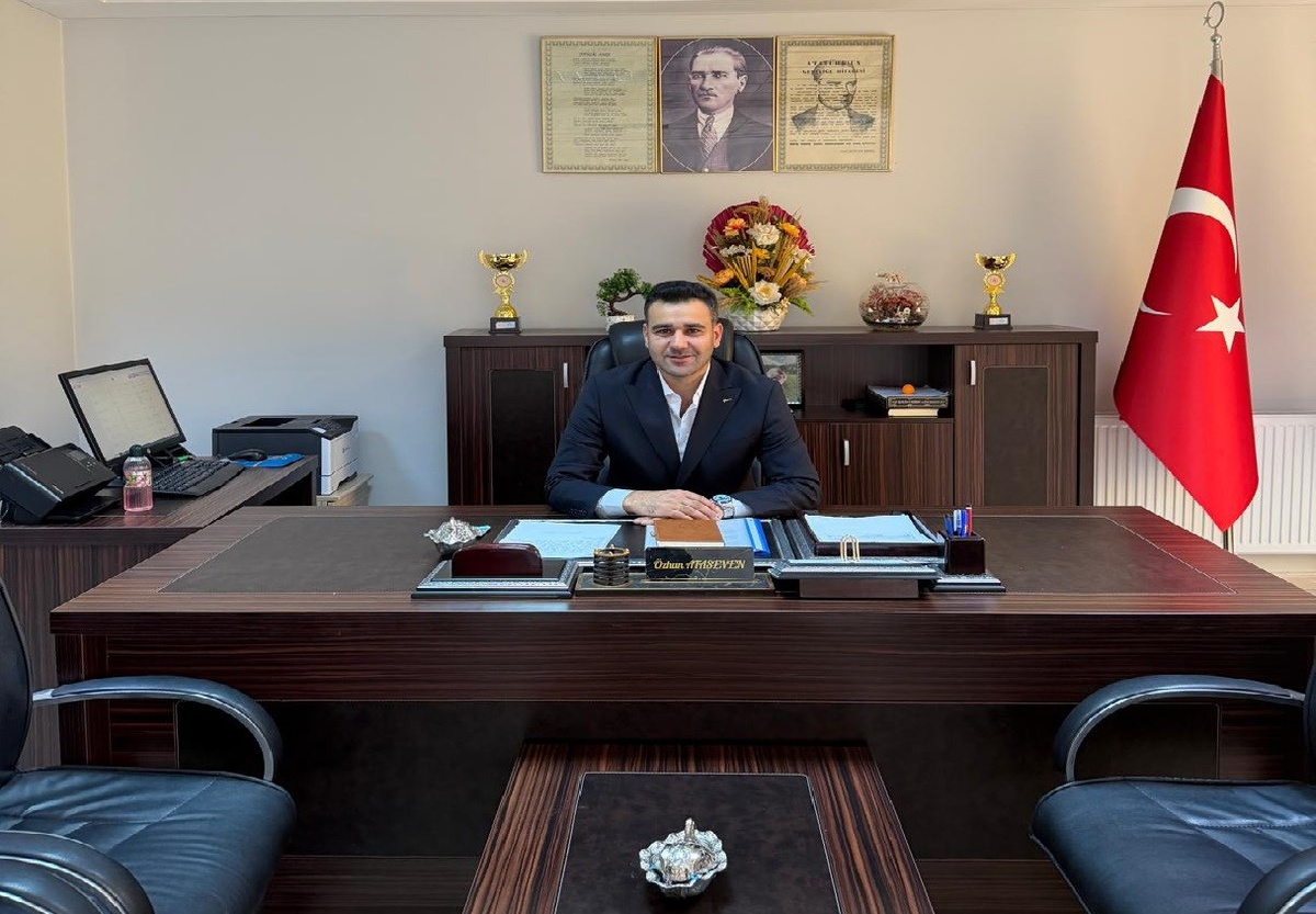 Alparslan\'dan boşalan Patnos görevine Özhan Ataseven getirildi