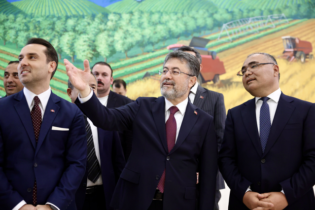 Tarım Bakanı Yumaklı, Özbekistan'da üniversite ziyaretinde iş birliği mesajı verdi