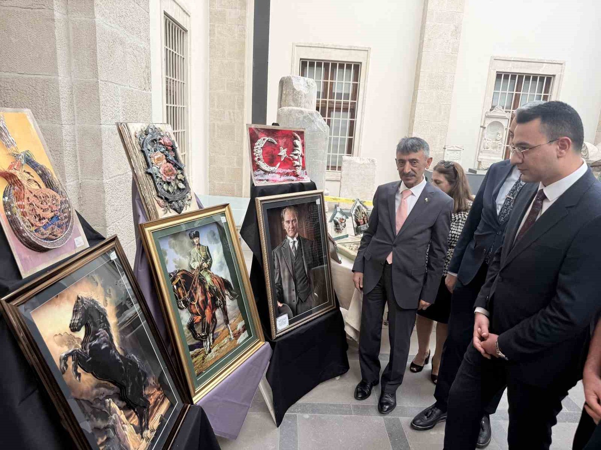 Cezaevindeki hükümlülerin el emeği 198 eser Tarsus Müzesi\'nde görücüye çıktı