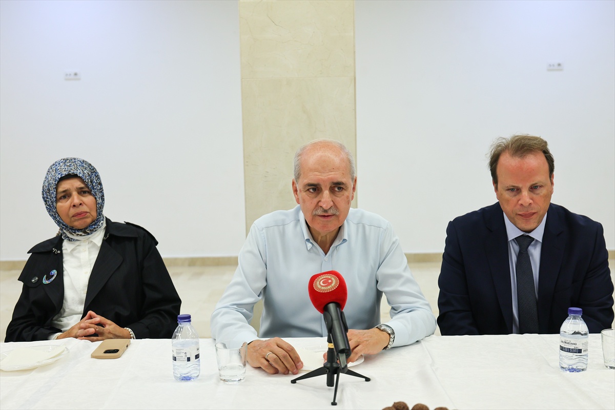 Kurtulmuş, Lizbon\'da büyük cami karşısında şaşkınlık yaşadıklarını söyledi