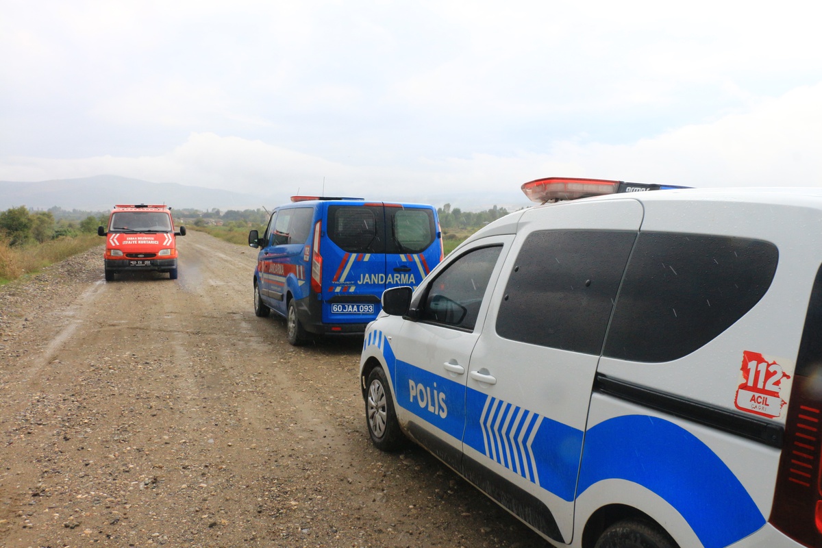 Tokat Erbaa\'da 2 gündür kayıp epilepsi hastası Kelkit Çayı kenarında aranıyor