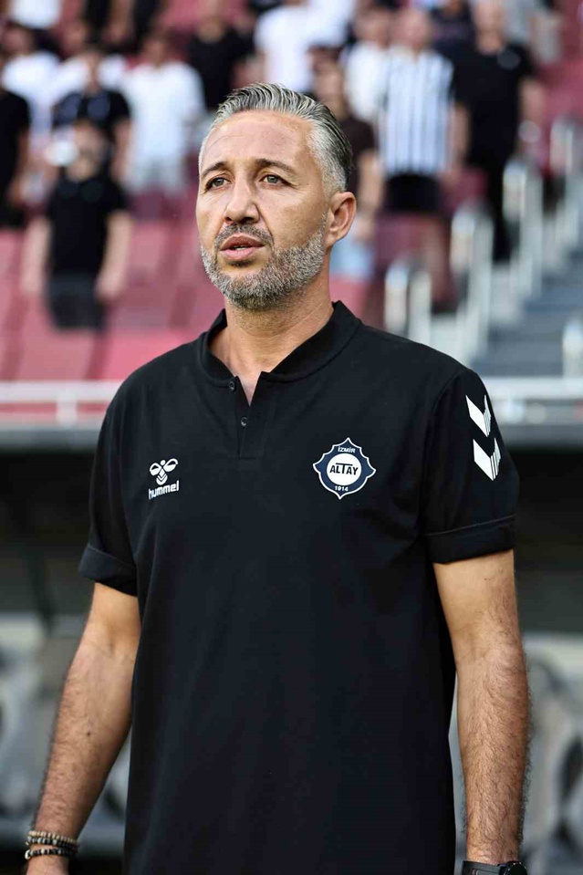 Altay, Bucaspor 1928'i 2-1 yendi; Üzümcü galibiyeti Altay camiasına armağan etti
