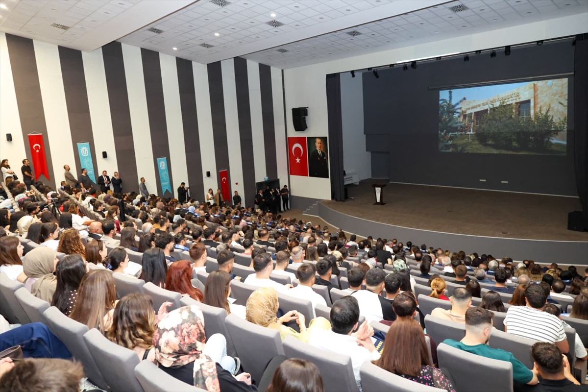 Tunceli\'de Vali Aygöl, MUNÜ açılışında huzurun eğitimi güçlendirdiğini söyledi