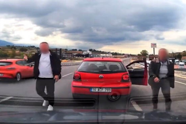 Bursa İnegöl'de yol kesen sürücü ve yolcuya 360 bin TL cezai işlem uygulandı
