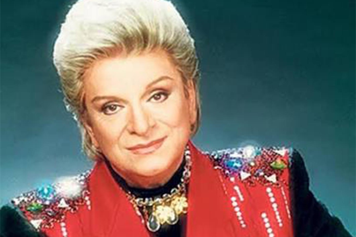 Zeki Müren\'in 1980\'de aldığı karar şaşırttı! 8 saatlik ameliyat öncesi vasiyetini yazdı