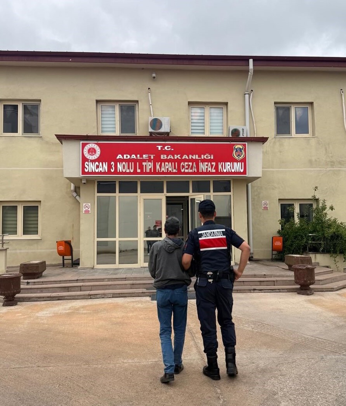 Ankara\'da JASAT koordinesindeki operasyonlarda aranan 134 kişi yakalandı