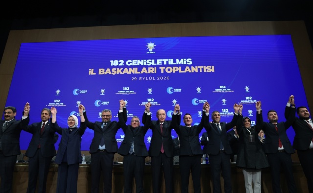 Bir belediye daha adım adım AK Parti'ye geçiyor