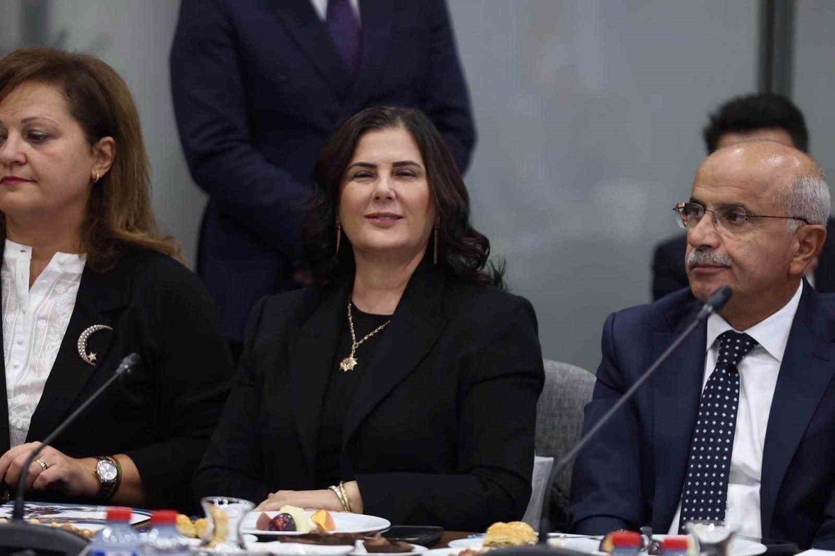 Aydın Büyükşehir Başkanı Çerçioğlu, hizmetle buluşturmaya devam edeceklerini söyledi