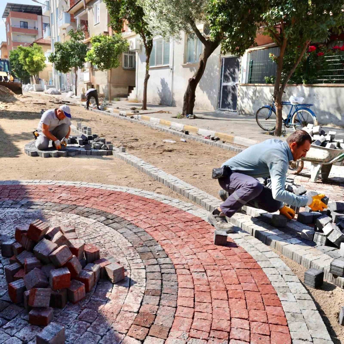 Aydın Çine\'de üstyapı çalışmaları sürerken Şevketiye\'de yol trafiğe kapatılacak