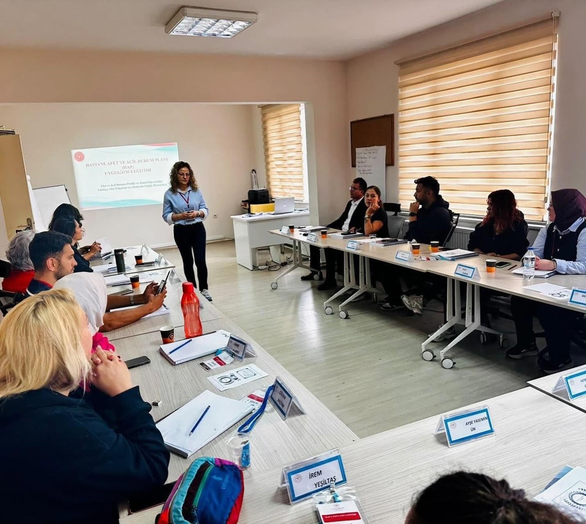 Çanakkale\'de hastanelerin afet müdahale kapasitesi için HAP eğitimi düzenlendi