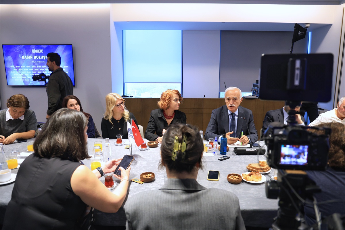 DEİK raporuna göre Çin\'in ABD\'ye ihracatının payı 2025\'te yüzde 11,14\'e geriledi