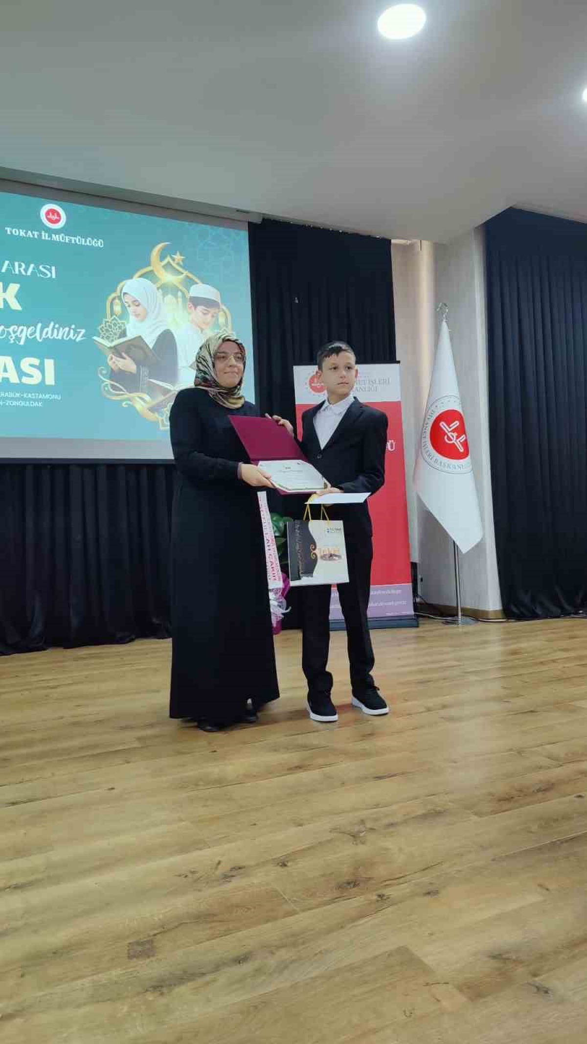 Devrekli hafızlar 14 ilin katıldığı Tokat\'taki finalde üçüncü ve dördüncü oldu