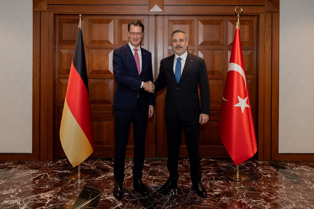 Ankara\'da Dışişleri Bakanı Fidan ile Kuzey Ren-Vestfalya Başbakanı Wüst bir araya geldi