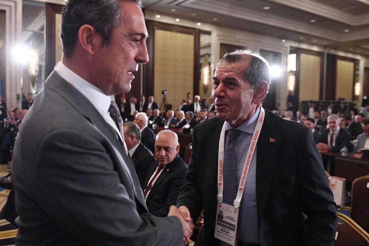 Dursun Özbek, Ali Koç\'un koltuğuna oturdu