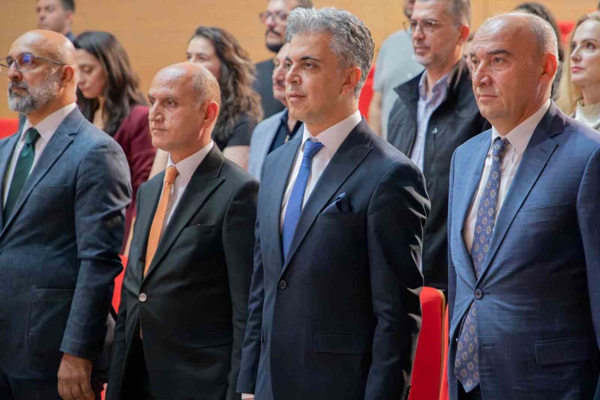 EBYÜ Eczacılık Fakültesinin akademik kurulunda güz dönemi çalışmaları görüşüldü