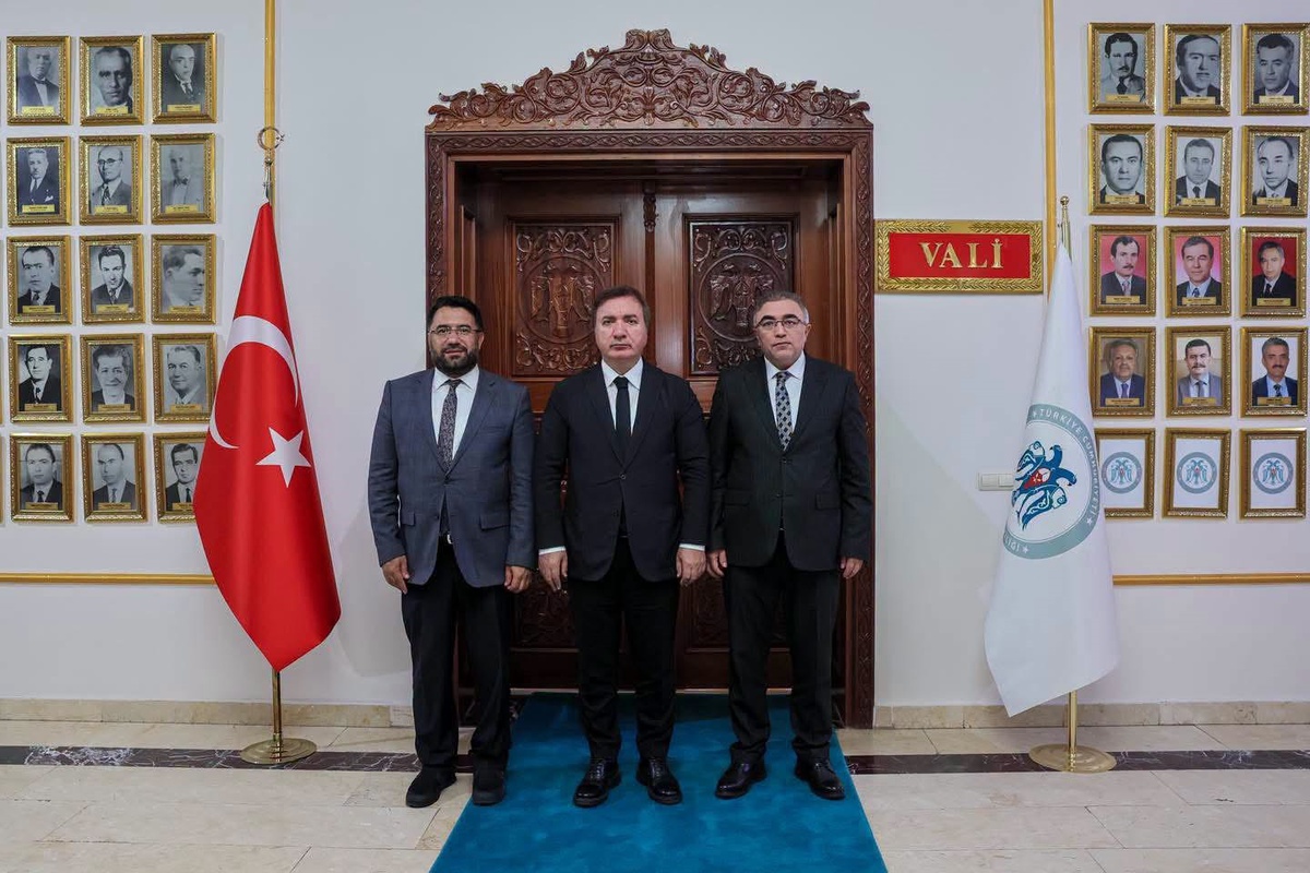 Erzincan Valisi Aydoğdu, atanan müftüler Fakirullahoğlu ve Yazıcı\'yı kabul etti