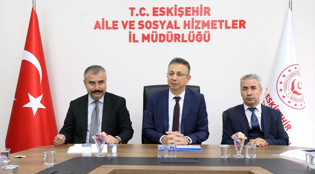Eskişehir\'de aile eylem planı toplantısında doğum yardımı ve danışmanlık ele alındı
