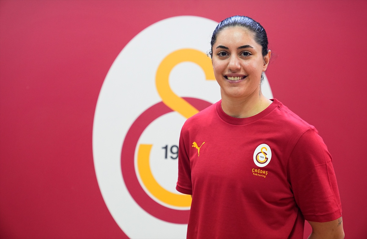 Kaptan Fitik, Galatasaray Çağdaş Faktoring ile 4 kupa kazanmak istediklerini söyledi