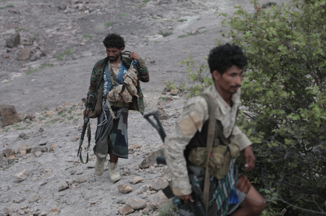 Husiler ilerledi, Yemen alarma geçti! Genel seferberlik ilan edildi