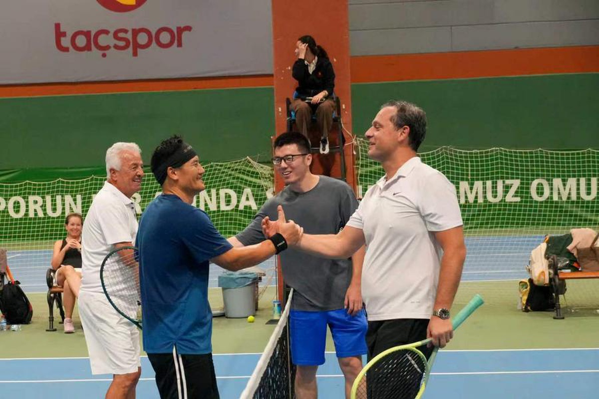 İstanbul\'da Çin-Türkiye 55. yılı İpek Yolu Kupası tenis turnuvasına 150 kişi katıldı