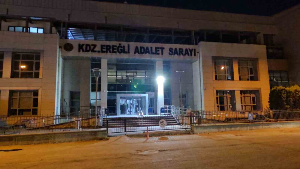 Karadeniz Ereğli\'de zabıta müdürü cinsel taciz iddiasıyla tutuklandı