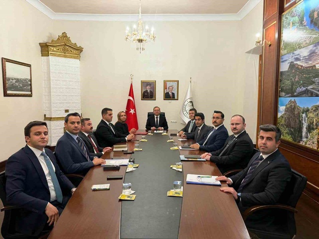 Kars Valisi Ziya Polat başkanlığında mülki idare amirleri toplantısı gerçekleştirildi