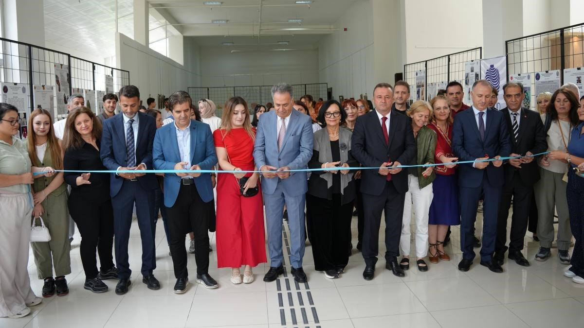 Malatya\'da 7. Seramik Sanatı Eğitimi konferansı Arslantepe temasıyla açıldı