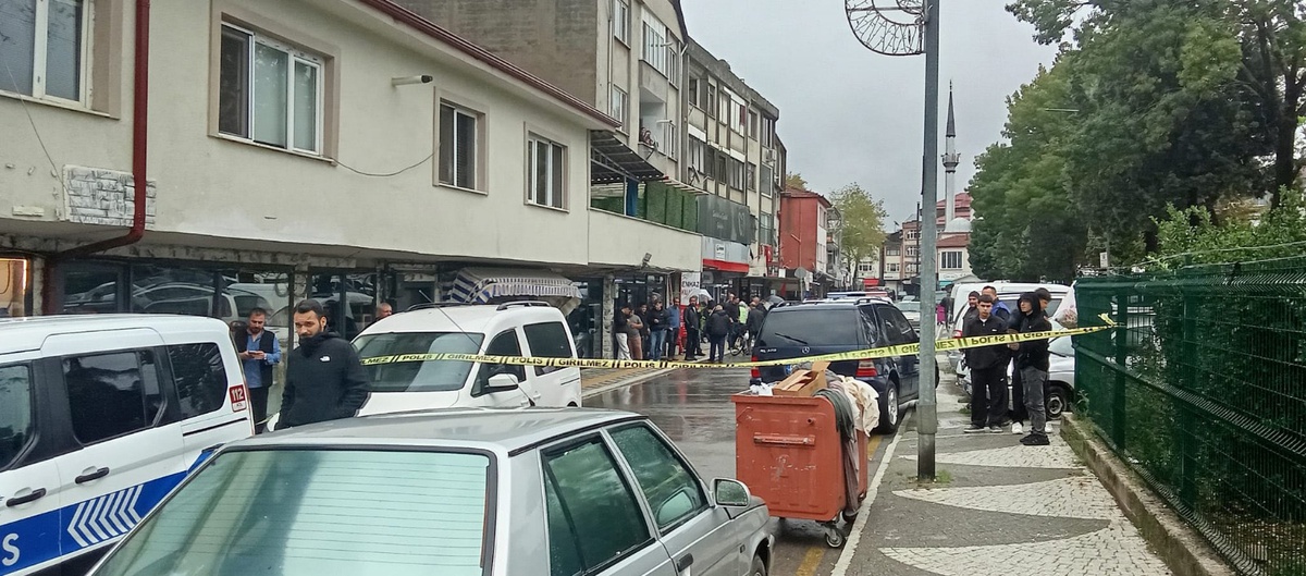 Sakarya Akyazı\'da G.Ç., kardeşi E.Ç.\'yi tabancayla kasığından vurup kaçtı