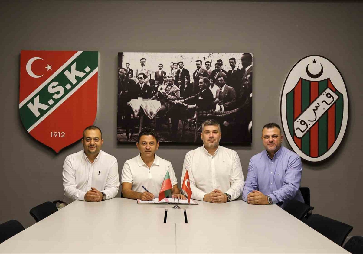 Karşıyaka, teknik direktörlüğe 50 yaşındaki Zafer Uysal\'ı getirdi