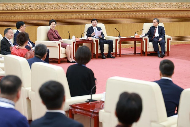 Wang Huning, 150 etnik azınlık temsilcisine birlik ve ortak refah çağrısı yaptı