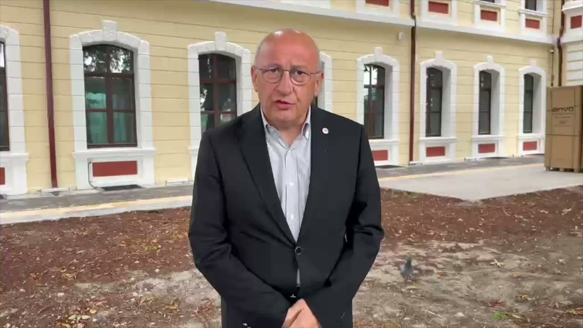 Utku Çakırözer, X ve Meta\'yı erişim engellerinin hesabını Meclis\'te vermeye çağırdı