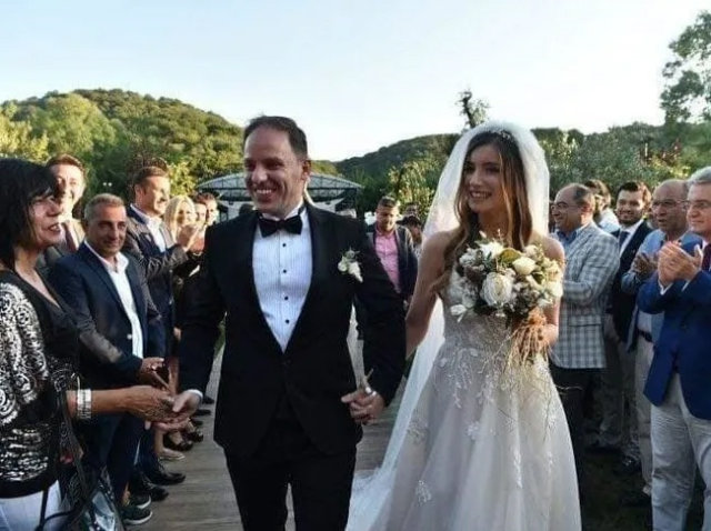 Yeni Partili vekilin eşi hakkında yağma ve dolandırıcılık suçlamasıyla soruşturma