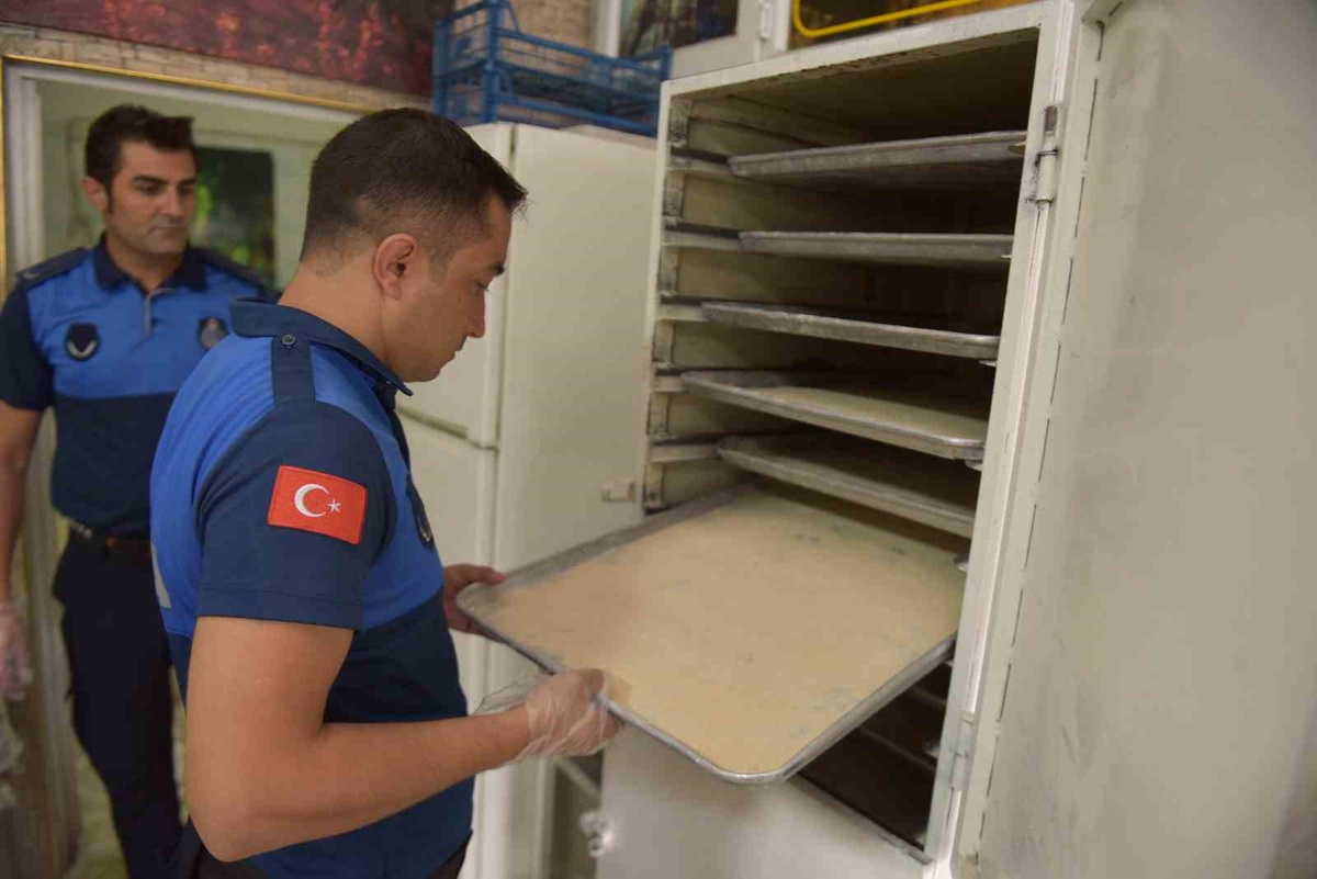 Siverek\'te fırınlarda hijyen denetimi yapıldı, 5 işletmeye cezai işlem uygulandı