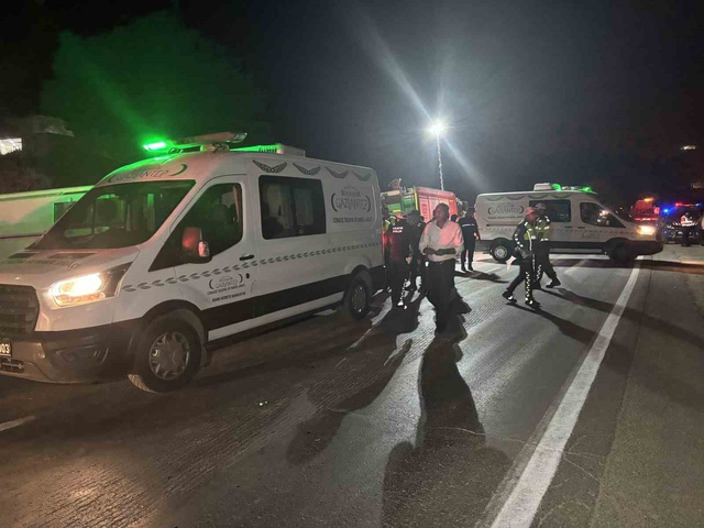 Gaziantep'teki feci kazada ölü sayısı yükseldi! 3 yaşındaki Kerem, annesi ile kardeşinin yanına defnedilecek